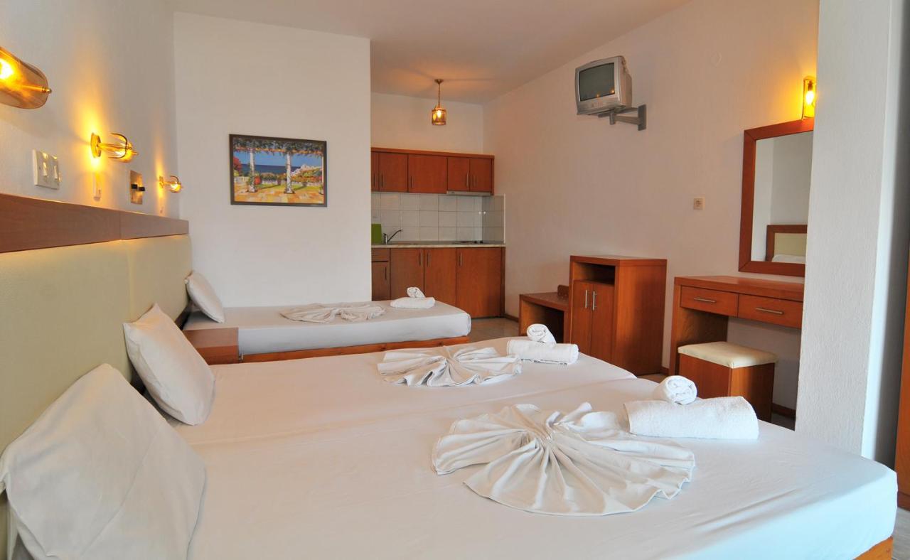 خْريسيا أموذيا Hotel Emerald المظهر الخارجي الصورة
