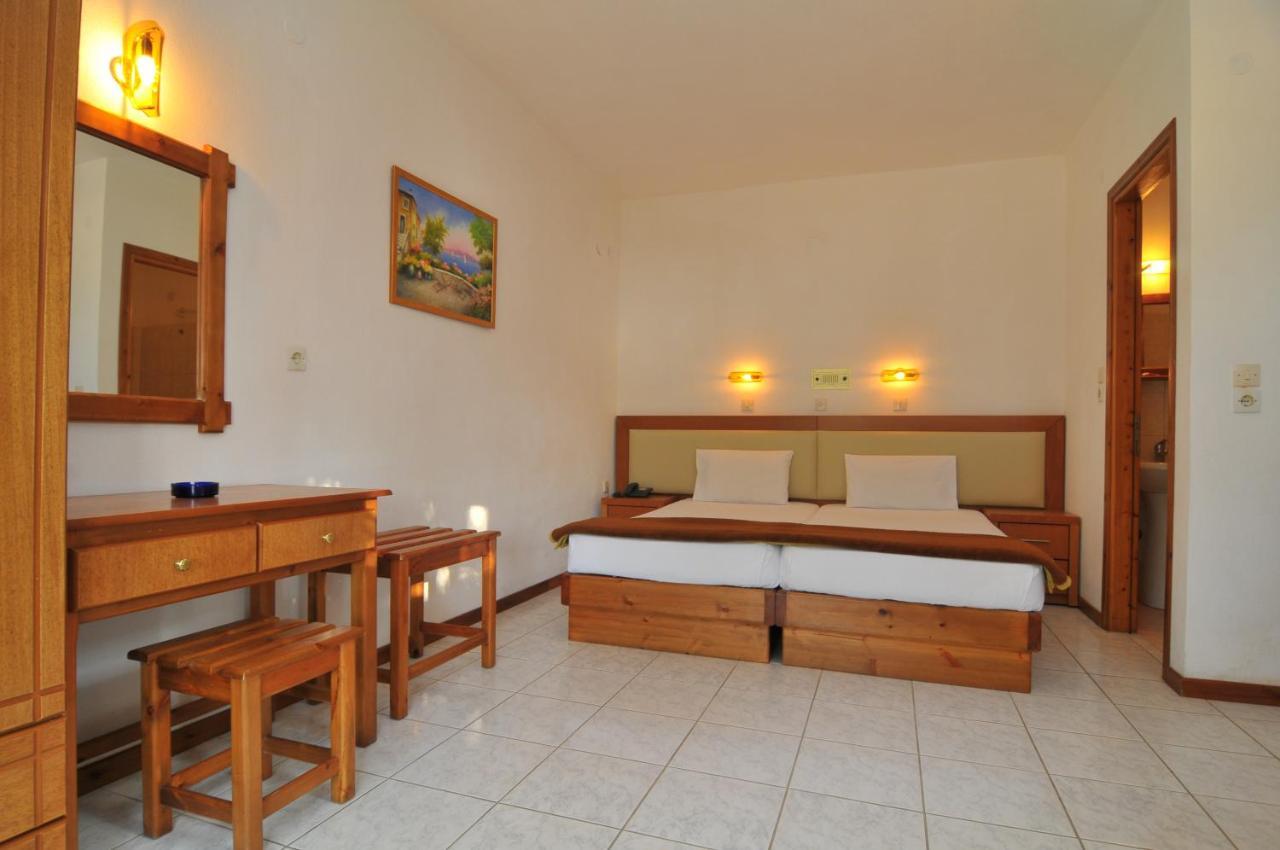 خْريسيا أموذيا Hotel Emerald المظهر الخارجي الصورة