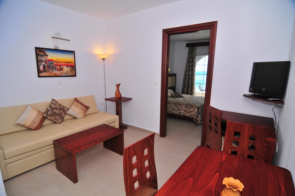 خْريسيا أموذيا Hotel Emerald المظهر الخارجي الصورة